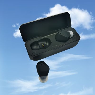 自動ノイズキャンセリングと音声強調機能を備えた小型難聴医療機器