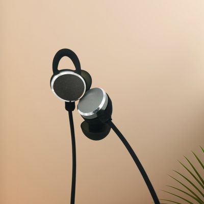17dB ブルートゥース 補聴器 200HZ~7000HZ 重度の聴覚障害のための Otc 補聴器